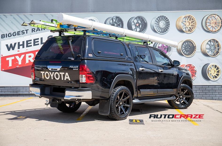 TOYOTA HILUX N80 4WD AVALANCHE GLOSS BLACK MILLED ACCENTS